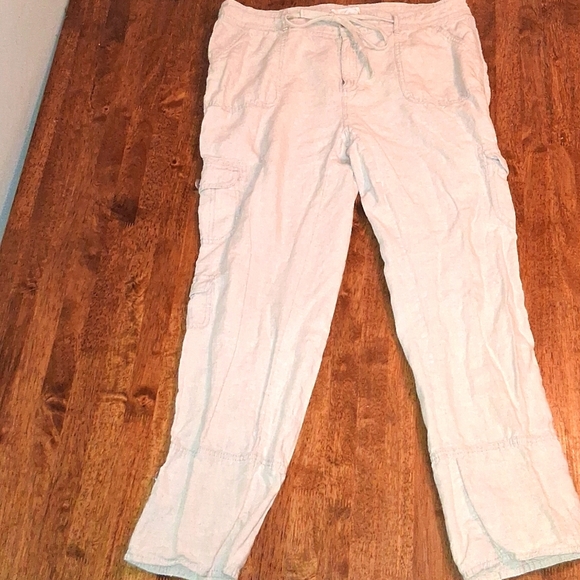 Chico's 100% Linen Cropped Rolled Light weight Cargo pants Lagenollk 2/Large - Picture 1 of 9